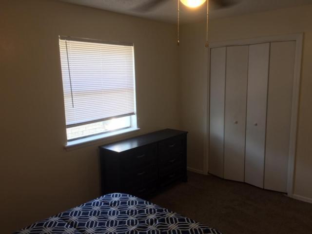 Fully Furnished Two Bedroom Apartment Lawton Exterior photo